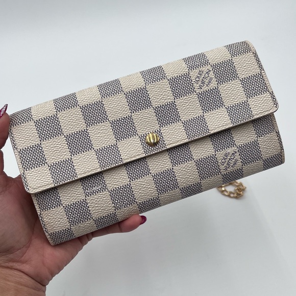 🌹♥️Louis Vuitton Sarah Wallet♥️🌹 - Picture 12 of 13